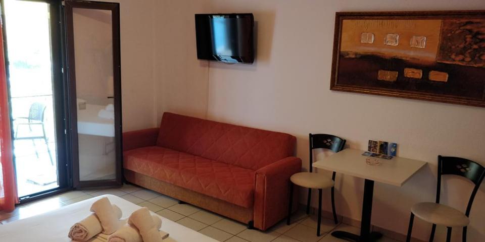 Sívota Marinos Apartsアパートホテル エクステリア 写真